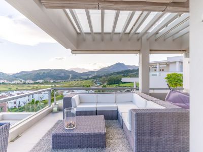 Penthouse in Los Arqueros, Benahavis