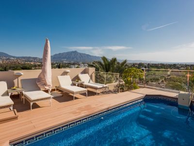 Atico en El Paraiso, Estepona