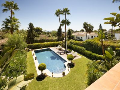 Villa in El Paraiso, Estepona