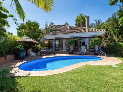 Villa en El Herrojo, Benahavis