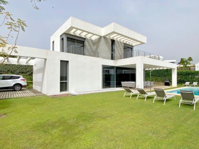 Villa in Cancelada, Estepona
