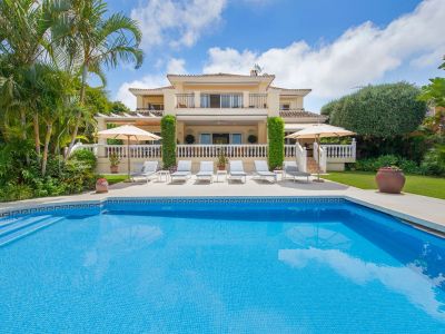 Villa in Estepona
