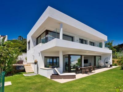 Villa in Estepona