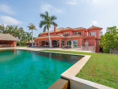 Villa in El Paraiso, Estepona