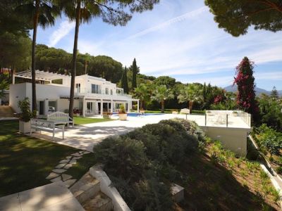 Villa in Las Brisas, Marbella