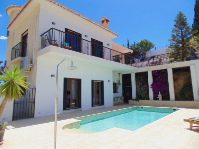 Villa Pareada en Benalmadena Costa, Benalmadena