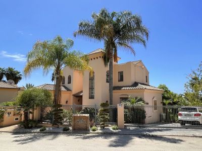 Villa en El Rosario, Marbella