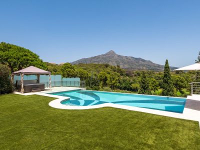 Villa en Nueva Andalucia, Marbella