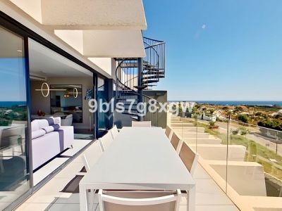 Duplex Penthouse in New Golden Mile, Estepona