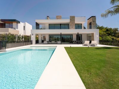 Villa in Nueva Andalucia, Marbella