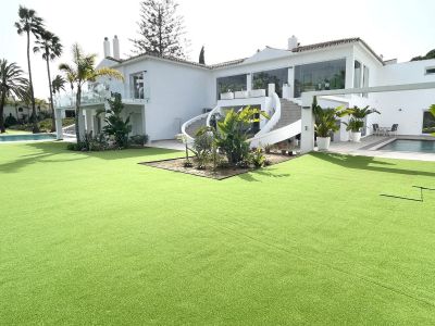 Villa en Atalaya Hills, Benahavis