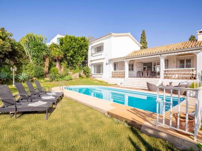 Villa in El Paraiso, Estepona