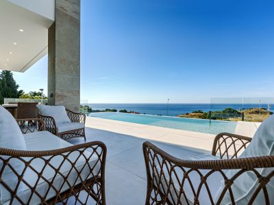 Villa in Benalmadena Costa, Benalmadena