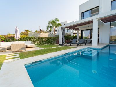 Villa Pareada en Cabopino, Marbella