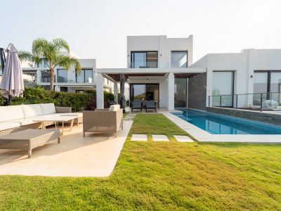 Semi Detached Villa in Cabopino, Marbella