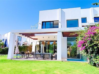 Semi Detached Villa in Cabopino, Marbella