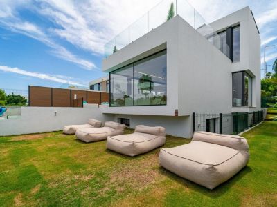 Villa en Estepona Este, Estepona