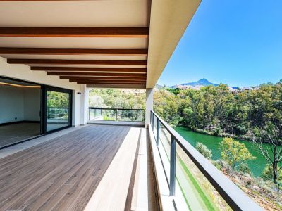 Apartment in Nueva Andalucia, Marbella