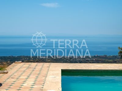 Villa in La Mairena, Marbella