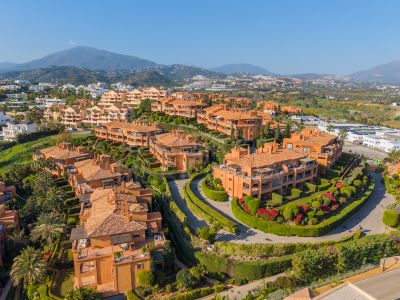 Ground Floor Apartment in Benatalaya, Estepona