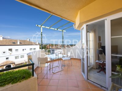 Apartment in Señorio de Aloha, Marbella