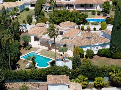 Villa in El Paraiso, Estepona