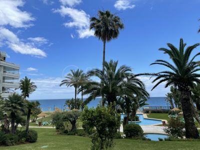 Apartamento en Beach Side Golden Mile, Marbella