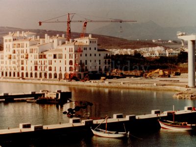 Ático en Puerto La Duquesa, Manilva