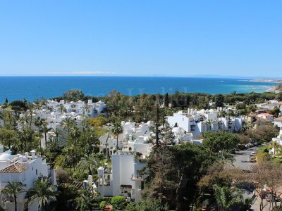 Apartamento en Alhambra del Mar, Marbella