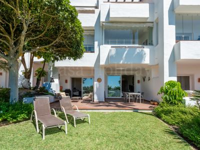 Apartment in Lomas del Marqués, Benahavis