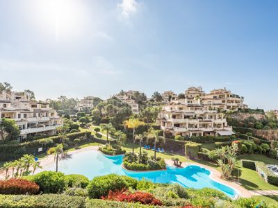 Apartamento en Los Capanes del Golf, Benahavis