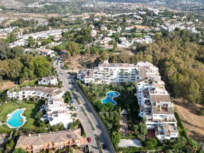 Apartamento en Nueva Atalaya, Estepona