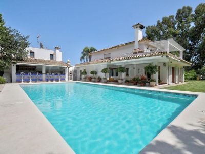 Villa en New Golden Mile, Estepona