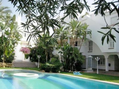 Apartamento en Rocamar, Marbella