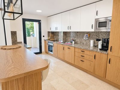 Apartamento en Los Capanes del Golf, Benahavis