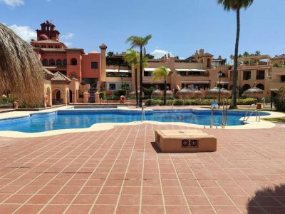 Ground Floor Apartment in La Cartuja del Golf, Estepona