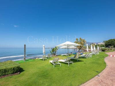 Apartamento en Cabo Bermejo, Estepona