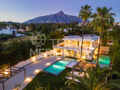 Villa in Nueva Andalucia, Marbella
