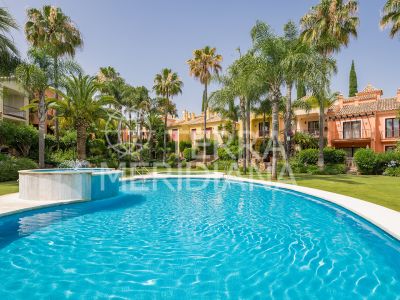 Semi Detached House in Jardines de las Lomas, Marbella
