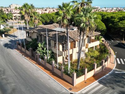 Commercial Premises in El Presidente, Estepona
