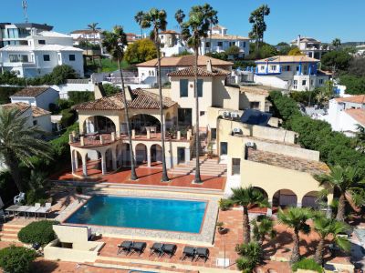 Villa in Buenas Noches, Estepona