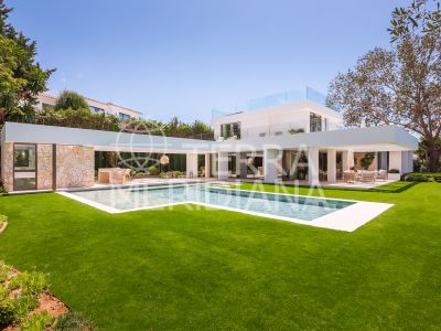 Villa in Nueva Andalucia, Marbella