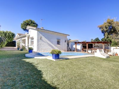 Villa in El Saladillo, Estepona