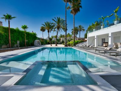Villa in Atalaya, Estepona
