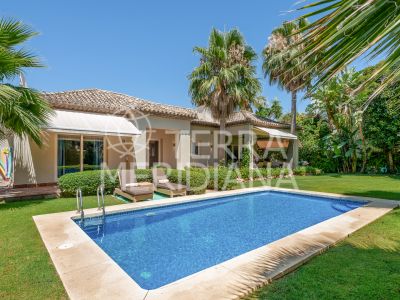 Villa in Nueva Andalucia, Marbella