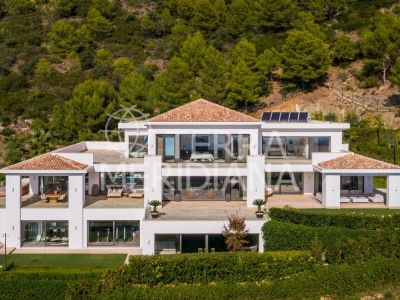 Villa in Cascada de Camojan, Marbella