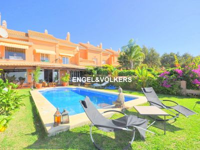 Elviria, Marbella, Ample townhouse with extras for sale