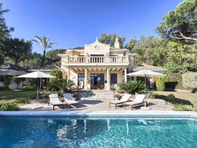 Villa pour le loyer à long terme dans Nueva Andalucia, Marbella