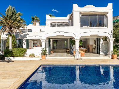 Villa con impresionantes vistas al mar en Marbella Hill Club