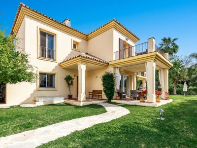Semi Detached House à vendre dans Nueva Andalucia, Marbella